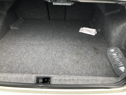 SUBARU LEGACY BE5 2000