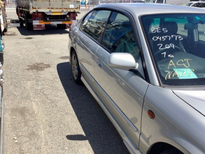SUBARU LEGACY BE5 2000