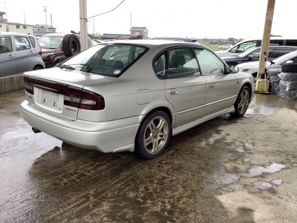 SUBARU LEGACY B4 BE5 2000