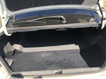 SUBARU LEGACY BE5 2000