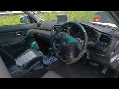 SUBARU LEGACY BE5 2001