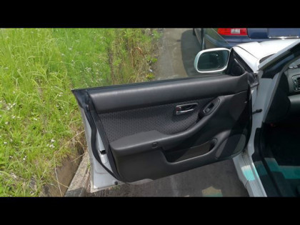 SUBARU LEGACY BE5 2001