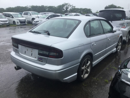 SUBARU LEGACY B4 BE9 2001