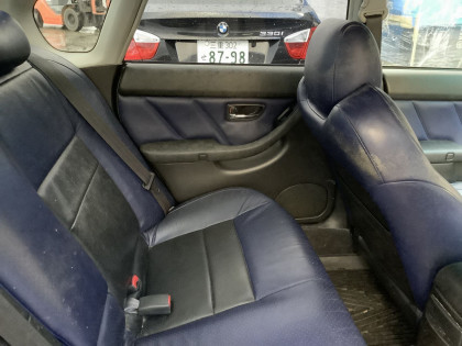 SUBARU LEGACY BE9 2001