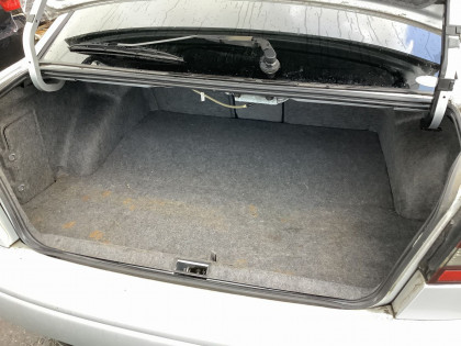 SUBARU LEGACY BE9 2001