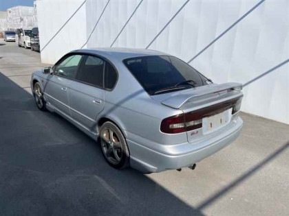 SUBARU LEGACY BE9 2001