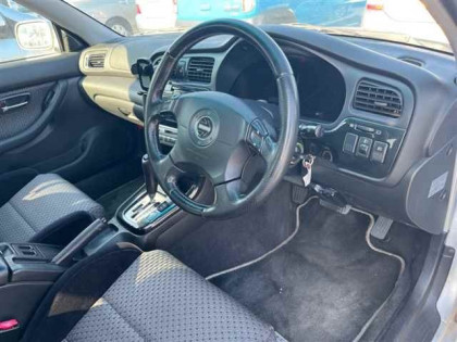 SUBARU LEGACY BE9 2001