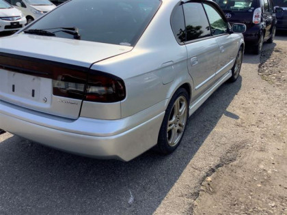 SUBARU LEGACY BEE 2002