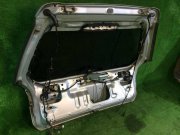 Portón trasero SUBARU LEGACY OEM 61700AC000 BG5 1994 silver 406