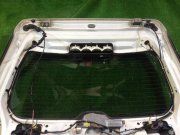Portón trasero SUBARU LEGACY OEM 61700AC000, 84251AC090 BG5 1997 белый 51E