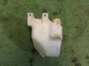 Бачок омывателя SUBARU LEGACY OEM 86610FC000, 86610AC000 BG5 1997 EJ20R