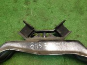 คานรองเกียร์ 41011AE000, 41022AC150, 41022AE120, 41022AE121 SUBARU LEGACY