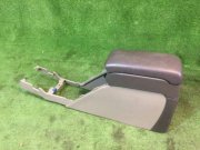 Бардачок подлокотник SUBARU LANCASTER OEM 92111AE010AD BH9 1998 green 8K4