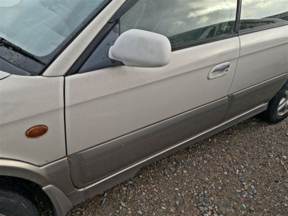 SUBARU LANCASTER BH9 1998
