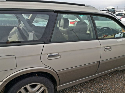 SUBARU LANCASTER BH9 1998