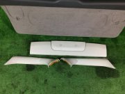 尾门饰板 SUBARU LANCASTER OEM 94320AE010AD, 94320AE011AD BH9 1999 beige 8L5