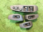 车窗控制模块 SUBARU LANCASTER OEM 83071AE060, 83071AE040, 83071AE000, 83071AE001 BH9 1999 EJ254