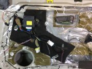 右フロントドア SUBARU LANCASTER OEM 60009AE040, 60009AE060 BH9 1999 beige 8L5