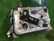 右フロントドア SUBARU LANCASTER OEM 60009AE040, 60009AE060 BH9 1999 beige 8L5