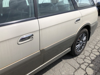 SUBARU LANCASTER BH9 2000