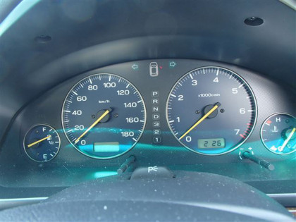 SUBARU LANCASTER BH9 2000