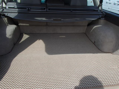 SUBARU LANCASTER BH9 2000