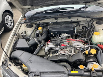SUBARU LANCASTER BH9 2000