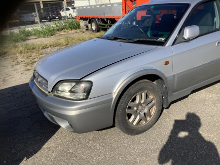 SUBARU LANCASTER BH9 2001