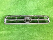 Решетка радиатора SUBARU LANCASTER OEM 91121AE240 BH9 2002 серый 1U2