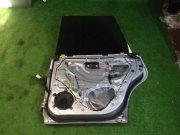 右后门 SUBARU LANCASTER OEM 60400AE420 BH9 2002 серый 1U2