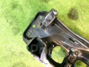 Travesaño delantero SUBARU LANCASTER OEM 20101AE011, 20101AE012 BHE 2000 EZ30