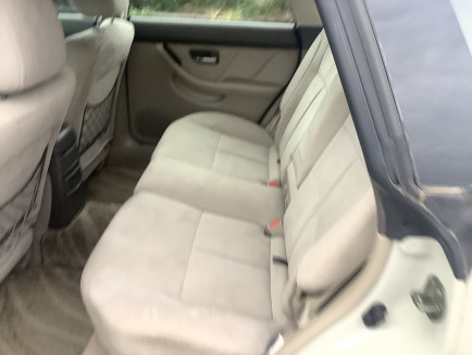 SUBARU LANCASTER BHE 2000