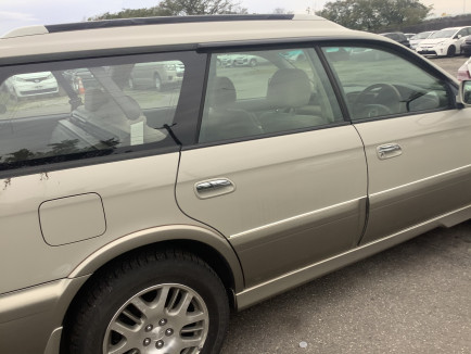 SUBARU LANCASTER BHE 2000