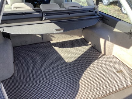 SUBARU LANCASTER BHE 2001
