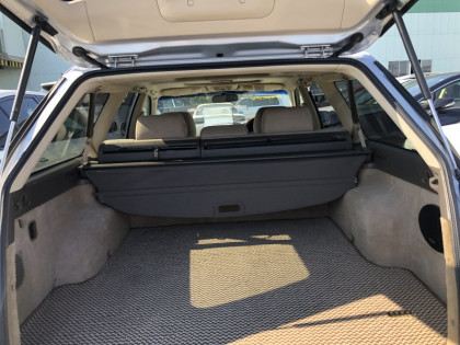 SUBARU LANCASTER BHE 2001