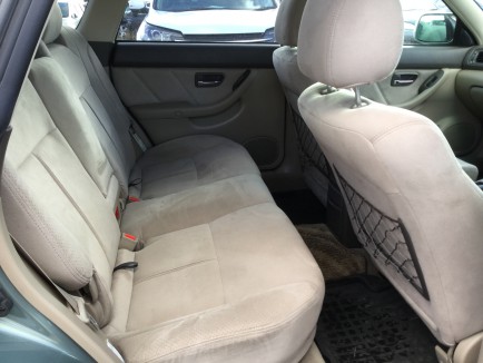 SUBARU LANCASTER BHE 2001