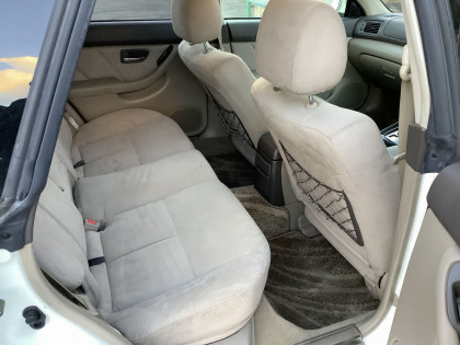SUBARU LANCASTER BHE 2001