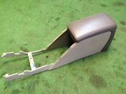 ช่องเก็บของและที่วางแขน 92111AE010AD, 92115AE000DG SUBARU LANCASTER