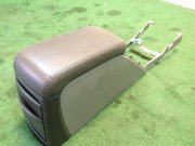 手套箱与扶手 SUBARU LANCASTER OEM 92111AE010AD, 92115AE000DG BHE 2002 silver 1U2