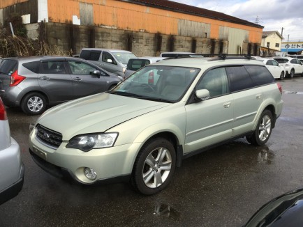 SUBARU OUTBACK 2004