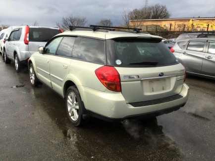 SUBARU OUTBACK BP9 2004