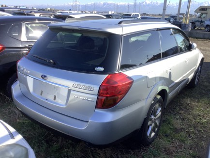 SUBARU OUTBACK BPE 2004