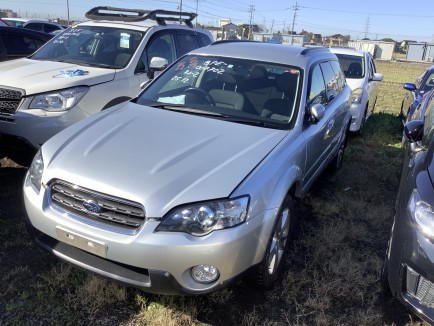 SUBARU OUTBACK 2004