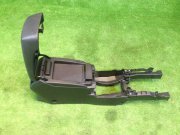 手套箱与扶手 SUBARU OUTBACK OEM 92114AJ100VH, 92114AJ010VH BRF 2009 black D4S