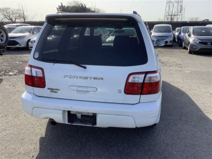 SUBARU FORESTER SF9 2000