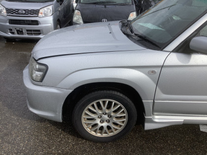 SUBARU FORESTER SG5 2004