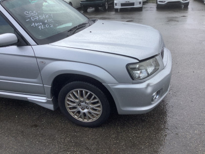 SUBARU FORESTER SG5 2004