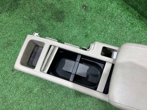 Glovebox and armrest кожа SUBARU OUTBACK OEM 92111AG000WA BPE 2004 GOLD 39J
