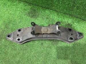คานรองเกียร์ SUBARU OUTBACK OEM 41022AG100 41011AG030 BPE 2004 EZ30
