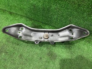 คานรองเกียร์ SUBARU OUTBACK OEM 41022AG100 41011AG030 BPE 2004 EZ30